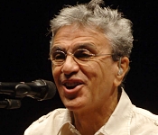 Caetano Veloso - www.umbriajazz.com  -  Foto G. Belfiore
